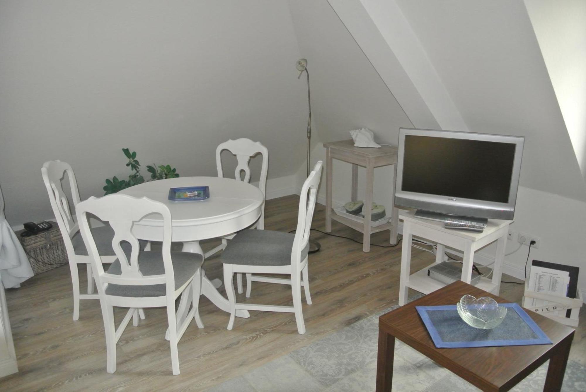 Ferienwohnungen Am Rosenhof Kuehlungsborn Room photo